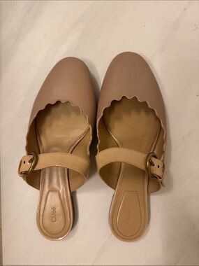 Chloe Scallop-Trim Leather Mules